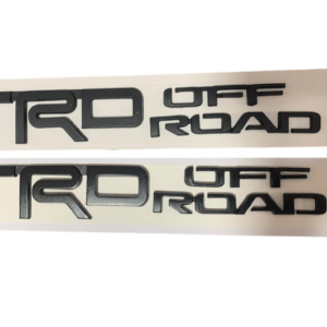EMBLEMA TRD OFF ROAD NEGRO (UNIDAD)